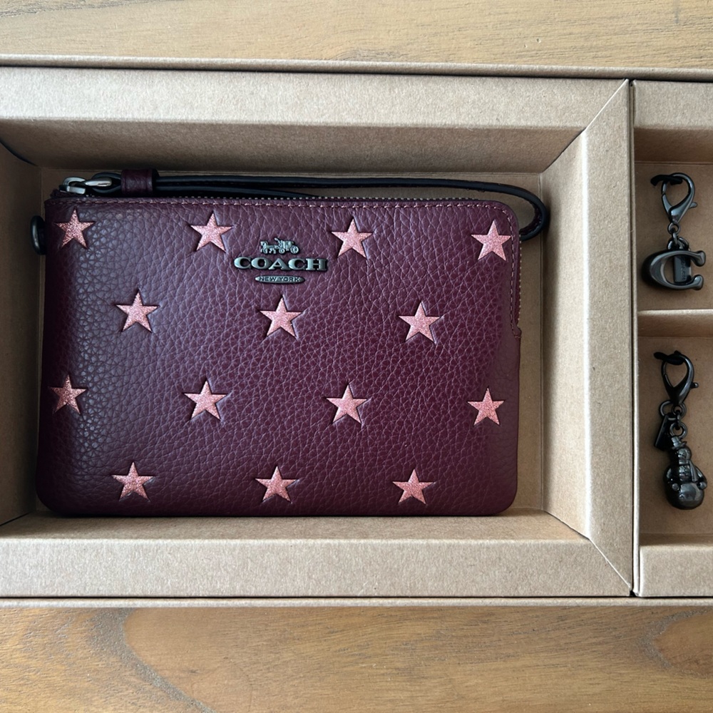 Coach Burgundy Wristlet with Light Pink Stars - Picture 4 of 8